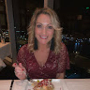 Meet your Posher, Leigh